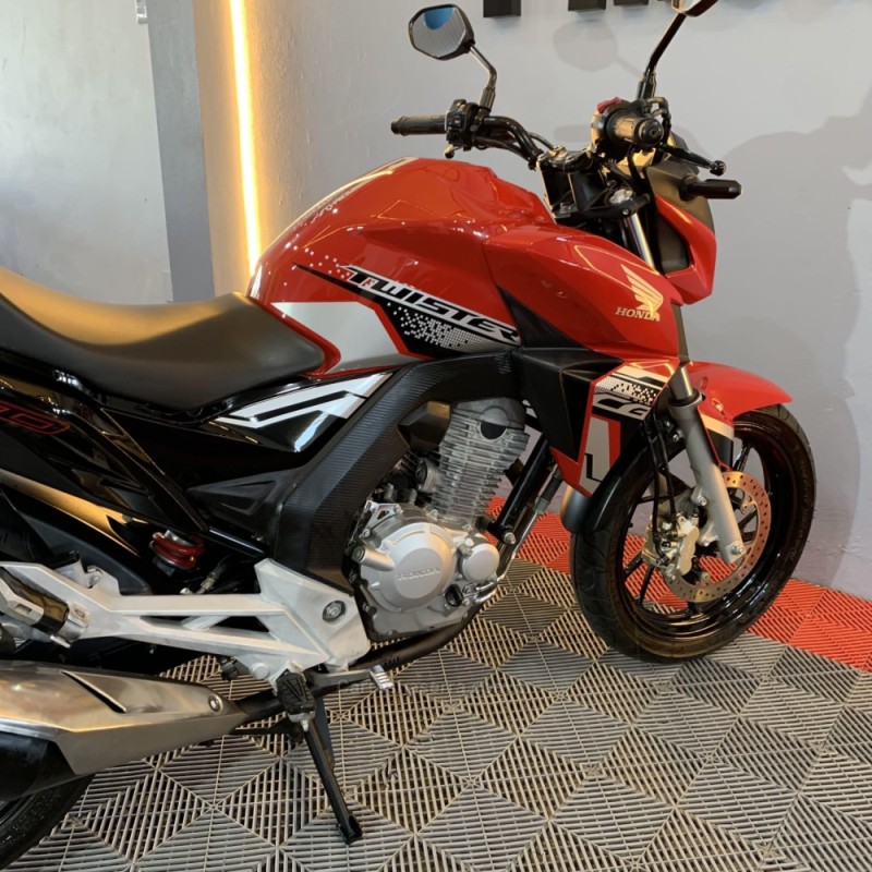 CB 250F TWISTER CBS - 2021 - PORTãO