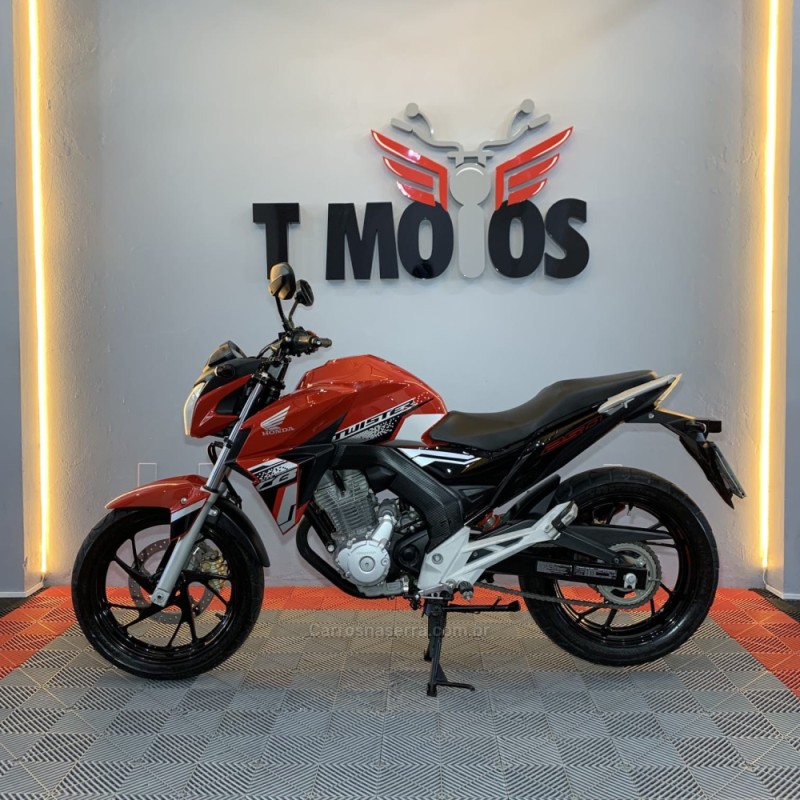 CB 250F TWISTER CBS - 2021 - PORTãO