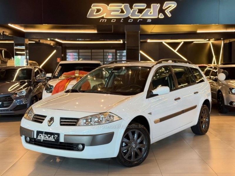 MÉGANE 1.6 DYNAMIQUE GRAND TOUR 16V FLEX 4P MANUAL