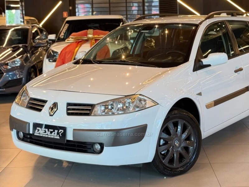 MÉGANE 1.6 DYNAMIQUE GRAND TOUR 16V FLEX 4P MANUAL - 2013 - NOVO HAMBURGO