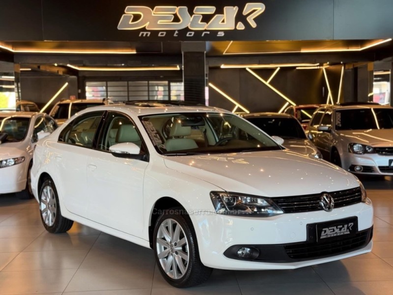 JETTA 2.0 COMFORTLINE FLEX 4P TIPTRONIC - 2014 - NOVO HAMBURGO