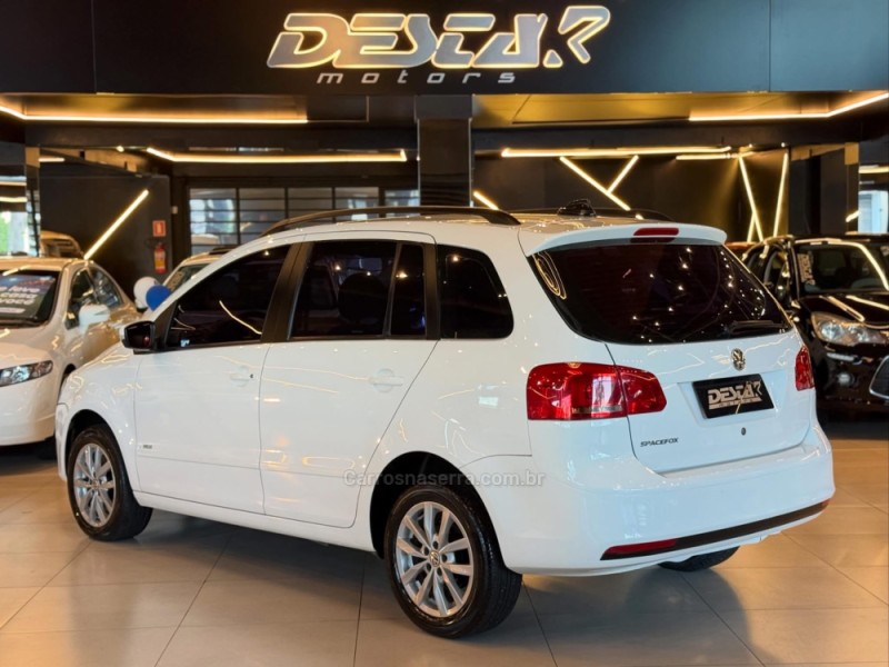 SPACEFOX 1.6 MI TREND 8V FLEX 4P MANUAL - 2014 - NOVO HAMBURGO