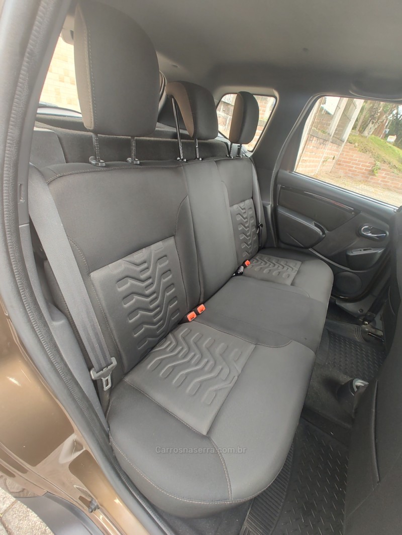 DUSTER 1.6 DAKAR 4X2 16V FLEX 4P MANUAL - 2016 - CANELA