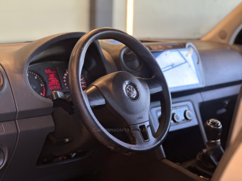 AMAROK 2.0 TRENDLINE 4X4 CD 16V TURBO INTERCOOLER DIESEL 4P MANUAL - 2014 - CAXIAS DO SUL
