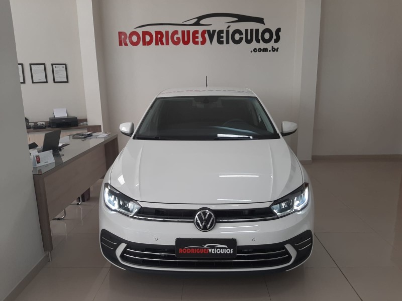 POLO 1.0 170 TSI 12V HIGHLINE FLEX 4P AUTOMÁTICO - 2025 - CAXIAS DO SUL