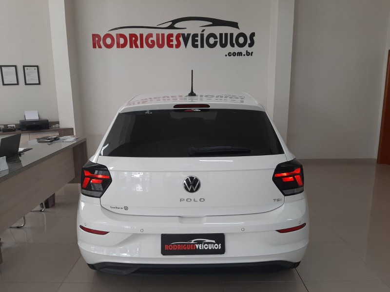 POLO 1.0 170 TSI 12V HIGHLINE FLEX 4P AUTOMÁTICO - 2025 - CAXIAS DO SUL
