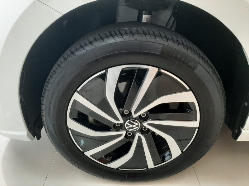 POLO 1.0 170 TSI 12V HIGHLINE FLEX 4P AUTOMÁTICO - 2025 - CAXIAS DO SUL