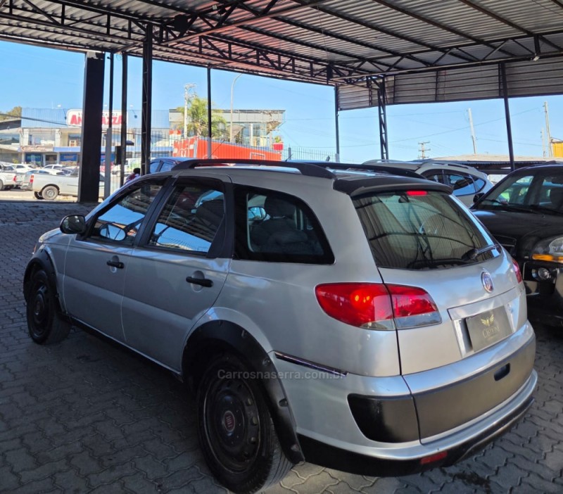 PALIO 1.6 TREKKING WEEKEND 16V FLEX 4P MANUAL - 2013 - CAXIAS DO SUL