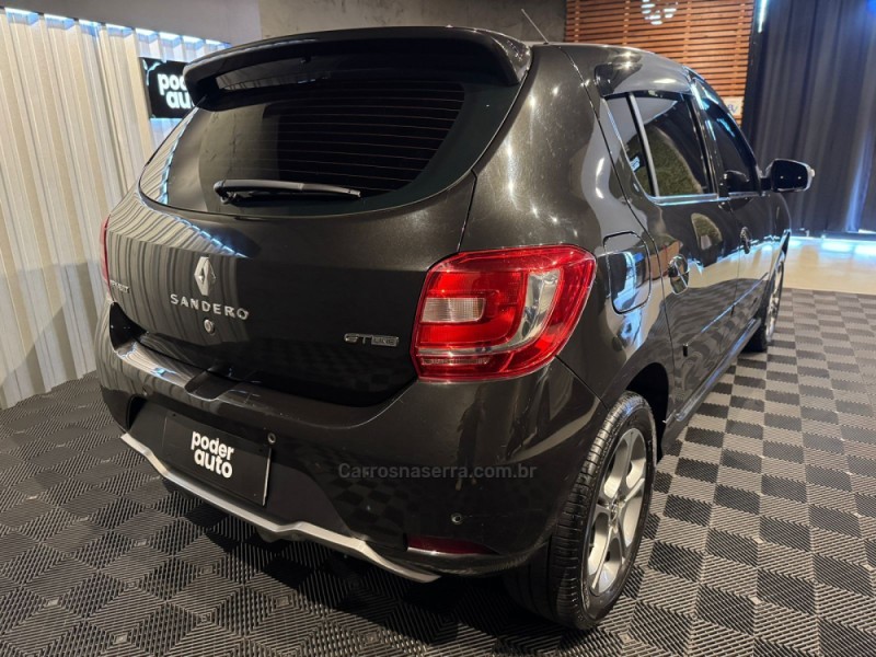 SANDERO 1.6 GT LINE LIMITED FLEX 4P MANUAL - 2019 - FARROUPILHA