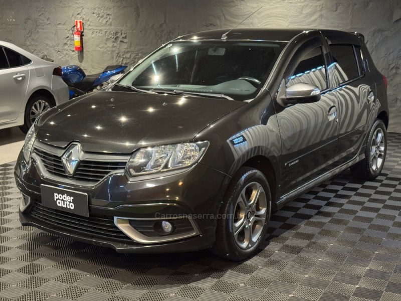 SANDERO 1.6 GT LINE LIMITED FLEX 4P MANUAL - 2019 - FARROUPILHA