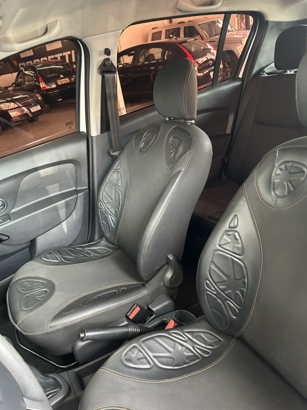 SANDERO 1.6 STEPWAY 16V FLEX 4P MANUAL - 2017 - CAXIAS DO SUL
