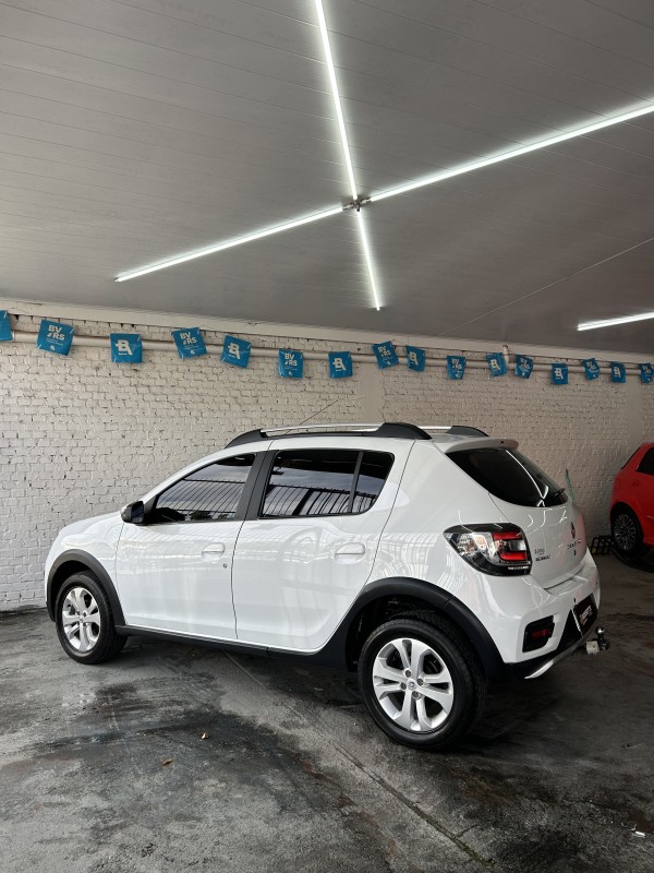 SANDERO 1.6 STEPWAY 16V FLEX 4P MANUAL - 2017 - CAXIAS DO SUL