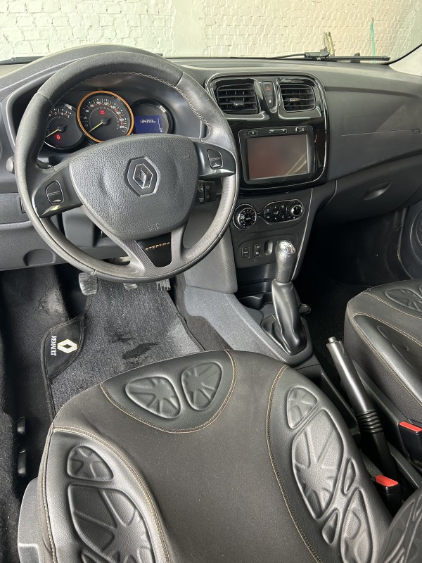 SANDERO 1.6 STEPWAY 16V FLEX 4P MANUAL - 2017 - CAXIAS DO SUL
