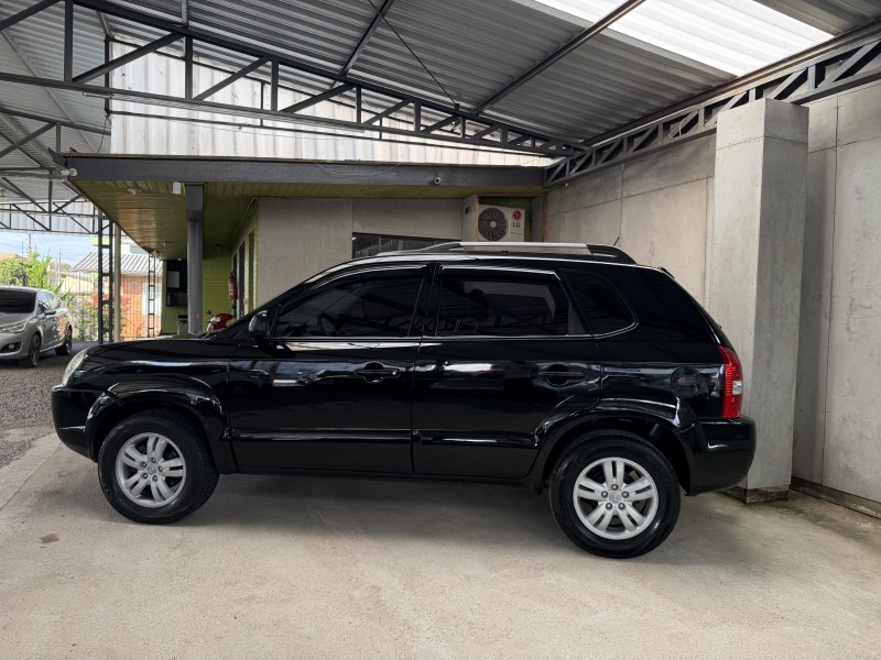 TUCSON 2.0 MPFI GL 16V 142CV 2WD GASOLINA 4P MANUAL - 2008 - CAXIAS DO SUL