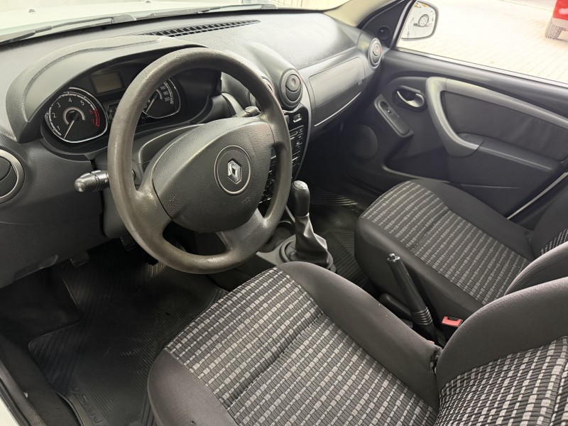 SANDERO 1.0 EXPRESSION 16V FLEX 4P MANUAL - 2013 - CAXIAS DO SUL
