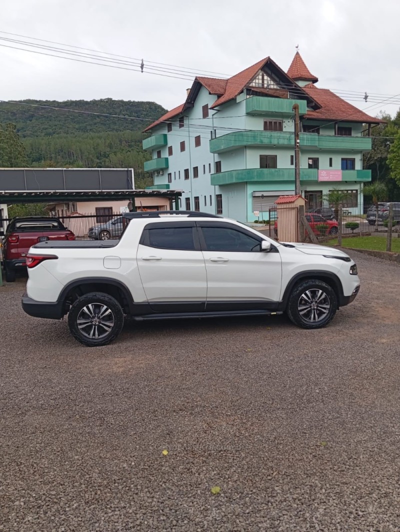 TORO 2.0 TURBO 16V 4X4 FREEDOM 4P DIESEL AUTOMÁTICA - 2022 - PICADA CAFé