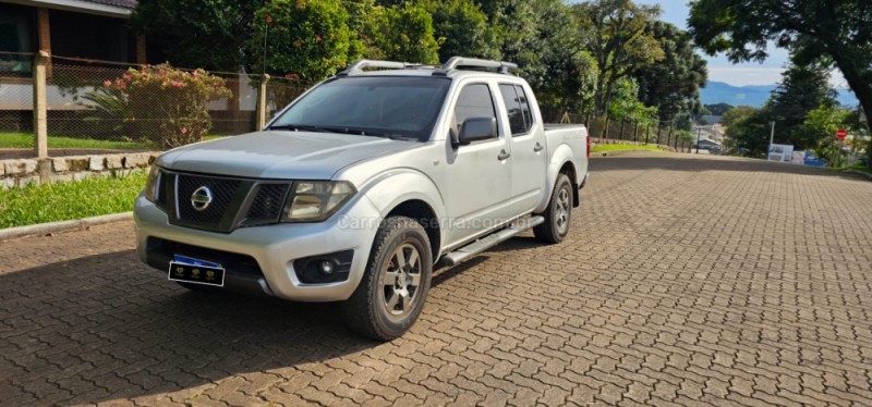 frontier 2.3 attack 4x4 cd bi turbo diesel 4p automatico 2014 ivoti