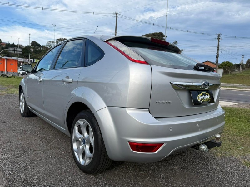 FOCUS 2.0 TITANIUM 16V FLEX 4P AUTOMÁTICO - 2011 - FARROUPILHA