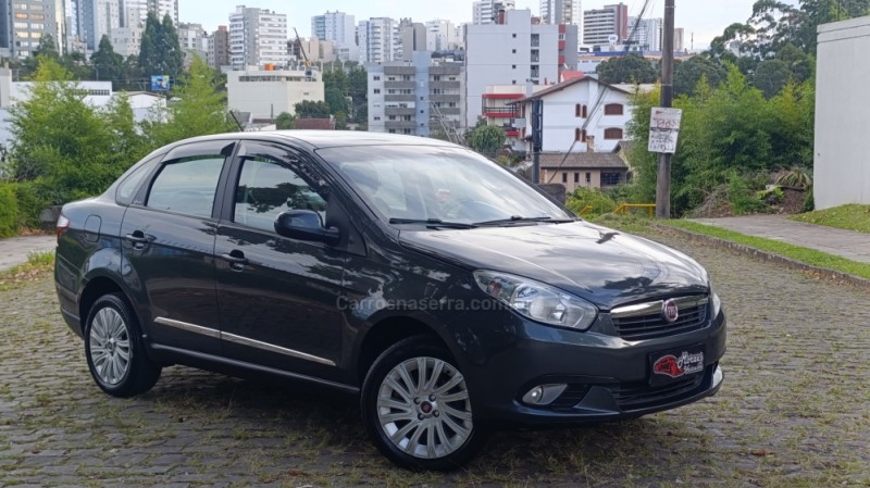 GRAND SIENA 1.6 MPI ESSENCE 16V FLEX 4P MANUAL - 2015 - CAXIAS DO SUL