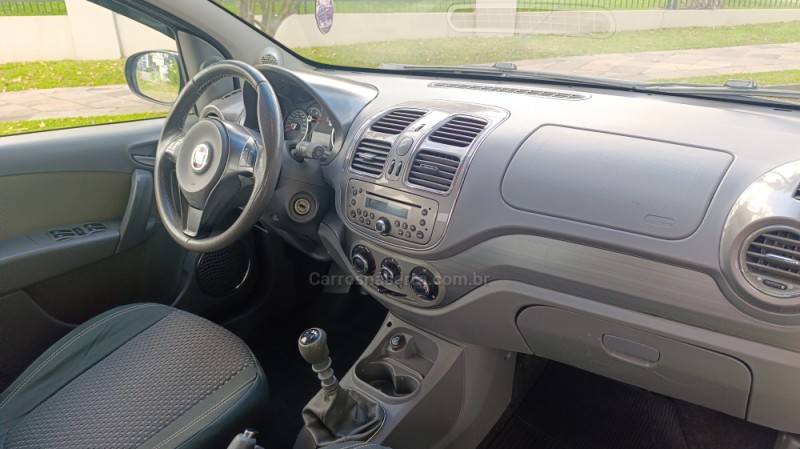 GRAND SIENA 1.6 MPI ESSENCE 16V FLEX 4P MANUAL - 2015 - CAXIAS DO SUL