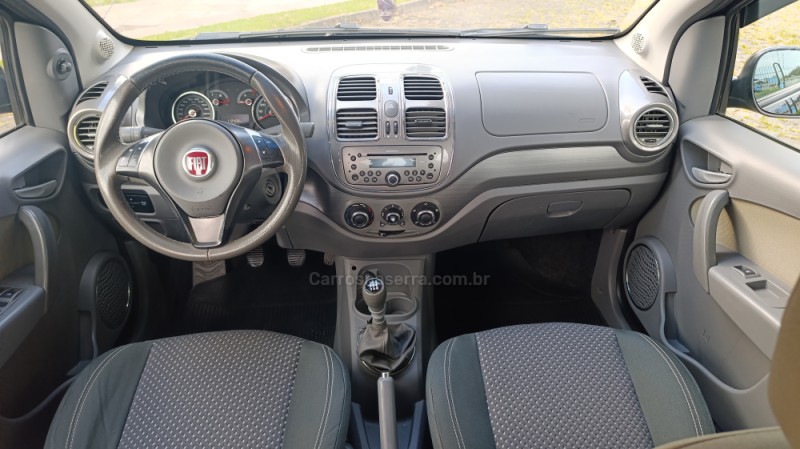 GRAND SIENA 1.6 MPI ESSENCE 16V FLEX 4P MANUAL - 2015 - CAXIAS DO SUL