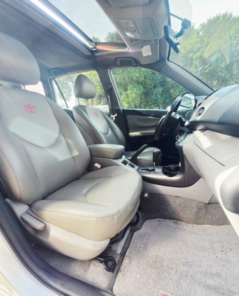 RAV4 2.0 4X4 16V GASOLINA 4P AUTOMÁTICO - 2011 - LAJEADO