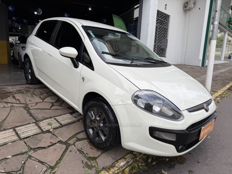 PUNTO 1.4 ATTRACTIVE ITALIA 8V FLEX 4P MANUAL - 2017 - BENTO GONçALVES