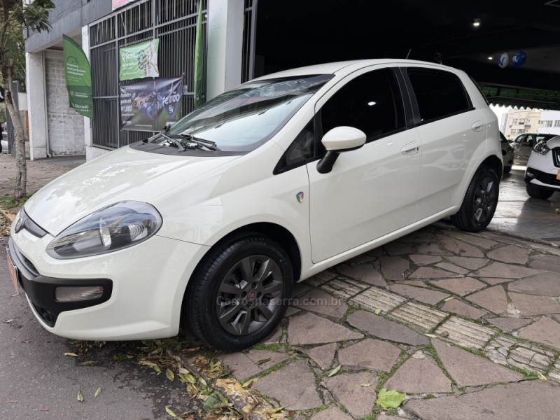 PUNTO 1.4 ATTRACTIVE ITALIA 8V FLEX 4P MANUAL - 2017 - BENTO GONçALVES