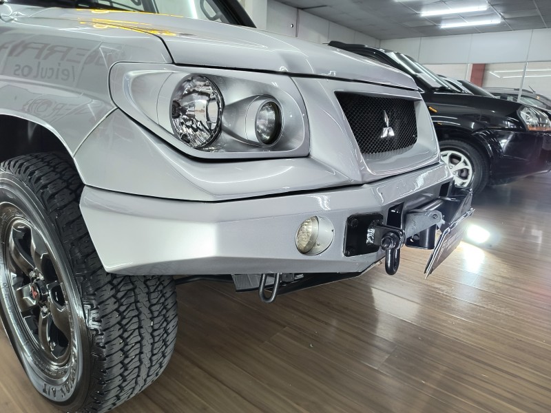 PAJERO TR4 2.0 4X4 16V 133CV FLEX 4P MANUAL - 2008 - CAXIAS DO SUL