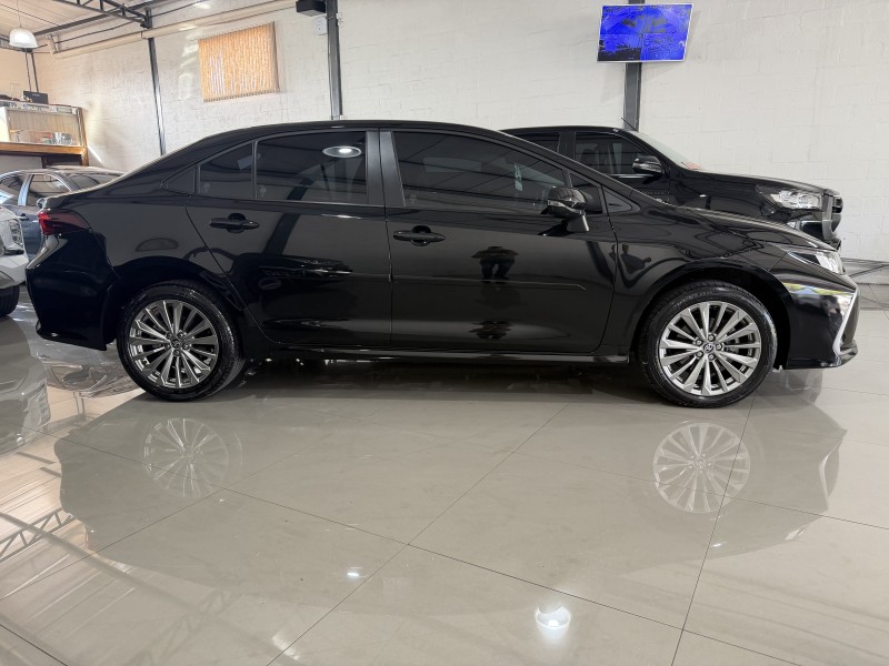 COROLLA 2.0 XEI 16V FLEX 4P AUTOMÁTICO - 2024 - CAXIAS DO SUL