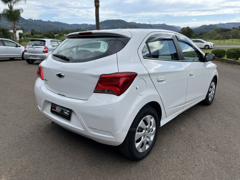 ONIX 1.0 JOY BLACK 8V FLEX 4P MANUAL - 2021 - BOM PRINCíPIO