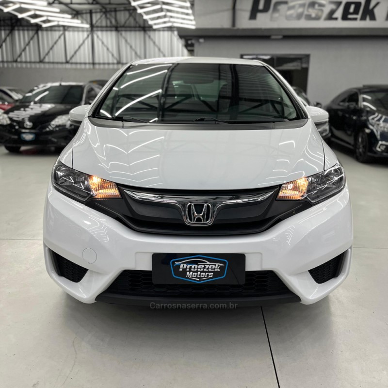 FIT 1.5 LX 16V FLEX 4P MANUAL - 2017 - CANOAS