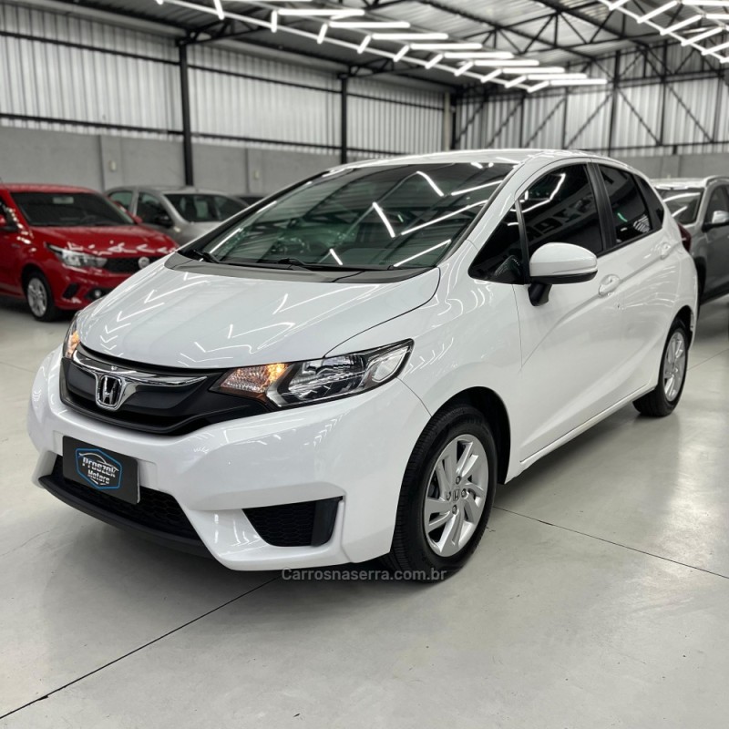 FIT 1.5 LX 16V FLEX 4P MANUAL - 2017 - CANOAS