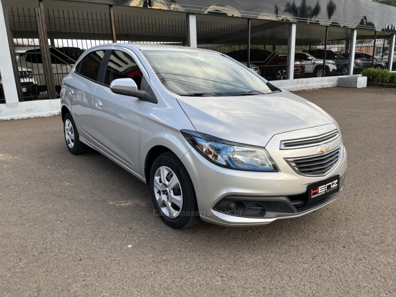 ONIX 1.4 MPFI LT 8V FLEX 4P MANUAL - 2016 - BOM PRINCíPIO