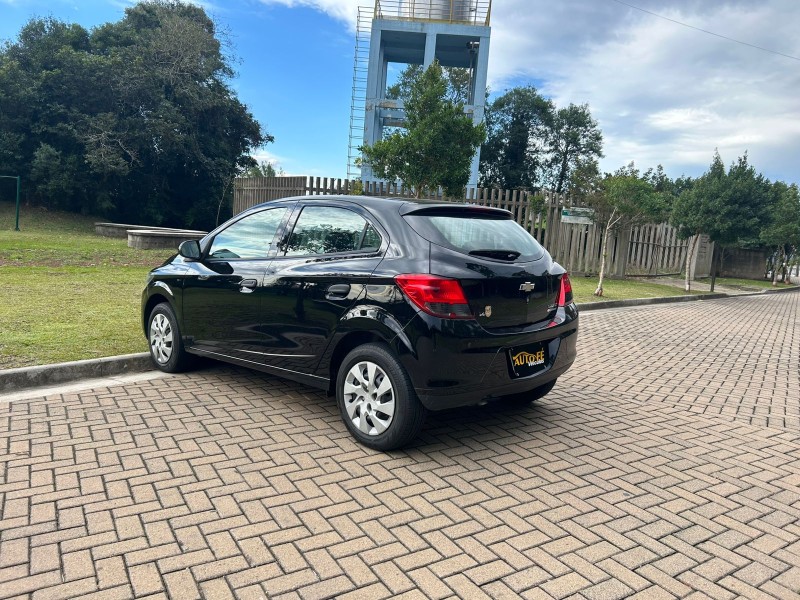 ONIX 1.4 MPFI LT 8V FLEX 4P MANUAL - 2013 - CANELA