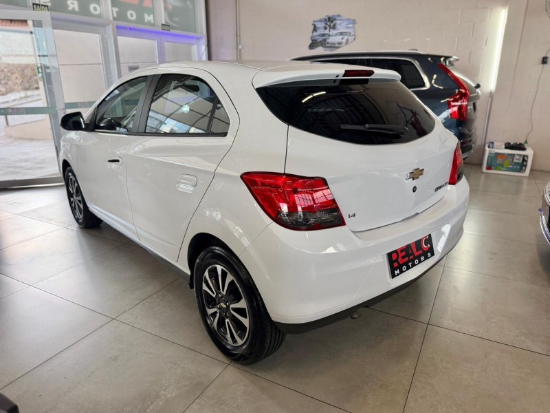 ONIX 1.4 MPFI LTZ 8V FLEX 4P MANUAL - 2014 - CAXIAS DO SUL
