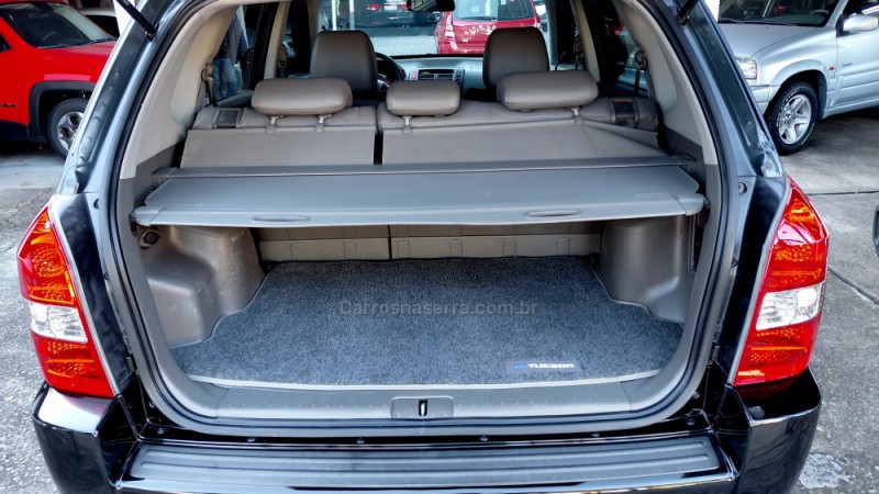 TUCSON 2.0 MPFI GLS TOP 16V 143CV 2WD FLEX 4P AUTOMÁTICO - 2015 - CAXIAS DO SUL