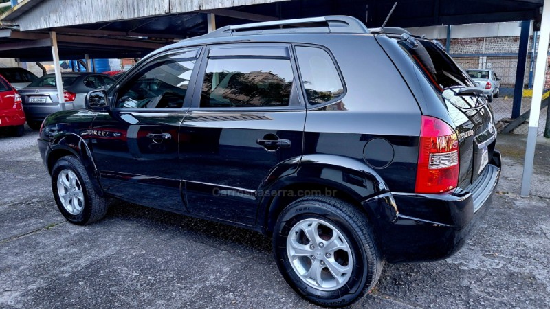 TUCSON 2.0 MPFI GLS TOP 16V 143CV 2WD FLEX 4P AUTOMÁTICO - 2015 - CAXIAS DO SUL