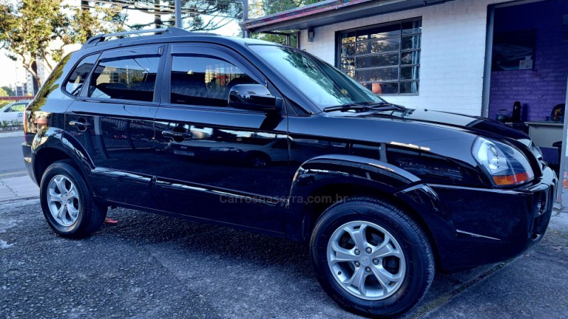 TUCSON 2.0 MPFI GLS TOP 16V 143CV 2WD FLEX 4P AUTOMÁTICO - 2015 - CAXIAS DO SUL