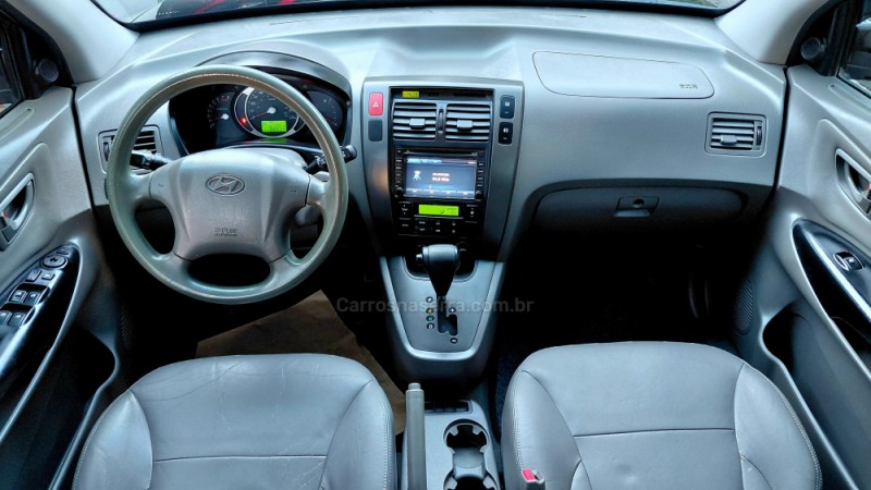 TUCSON 2.0 MPFI GLS TOP 16V 143CV 2WD FLEX 4P AUTOMÁTICO - 2015 - CAXIAS DO SUL