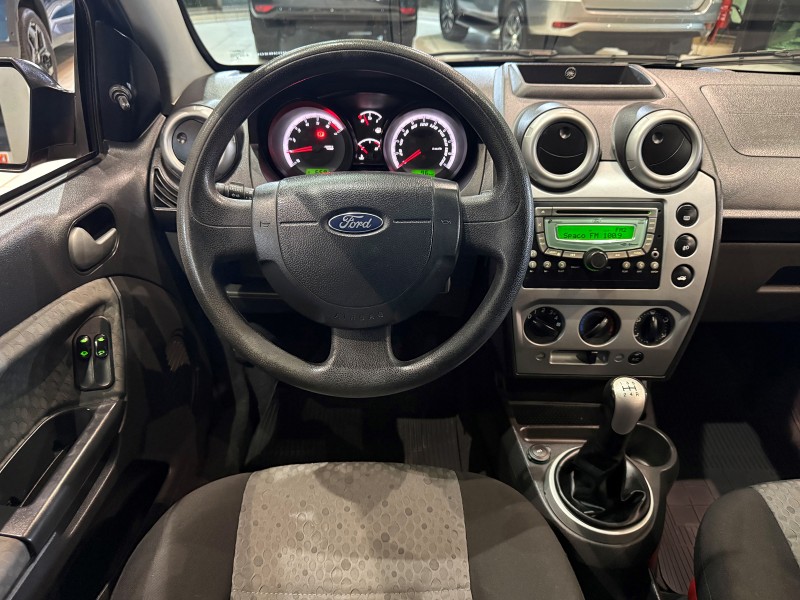 FIESTA 1.0 ROCAM 8V FLEX 4P MANUAL - 2014 - FARROUPILHA
