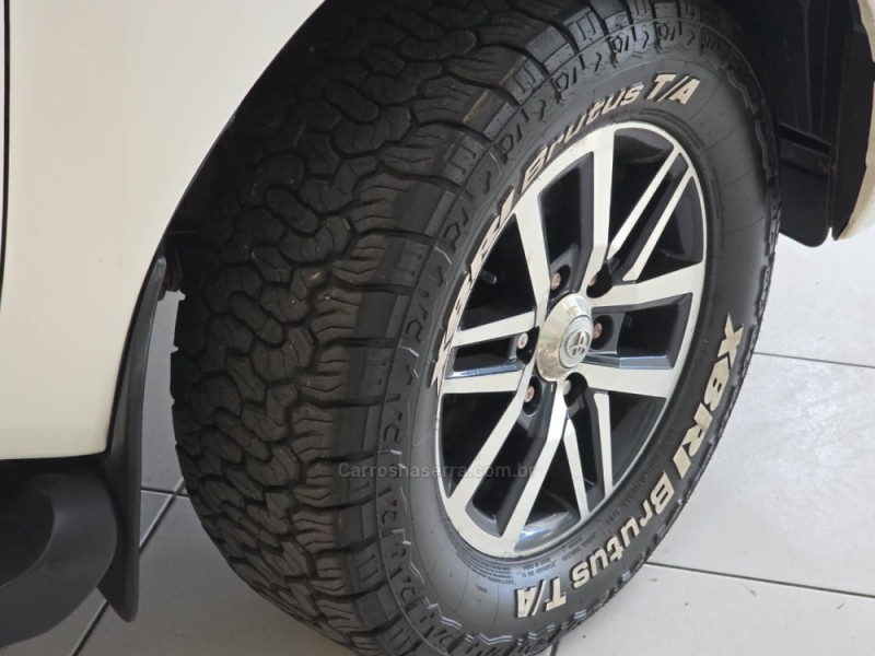 HILUX 2.8 4X4 CD 8V DIESEL 4P MANUAL - 2020 - SAPUCAIA DO SUL