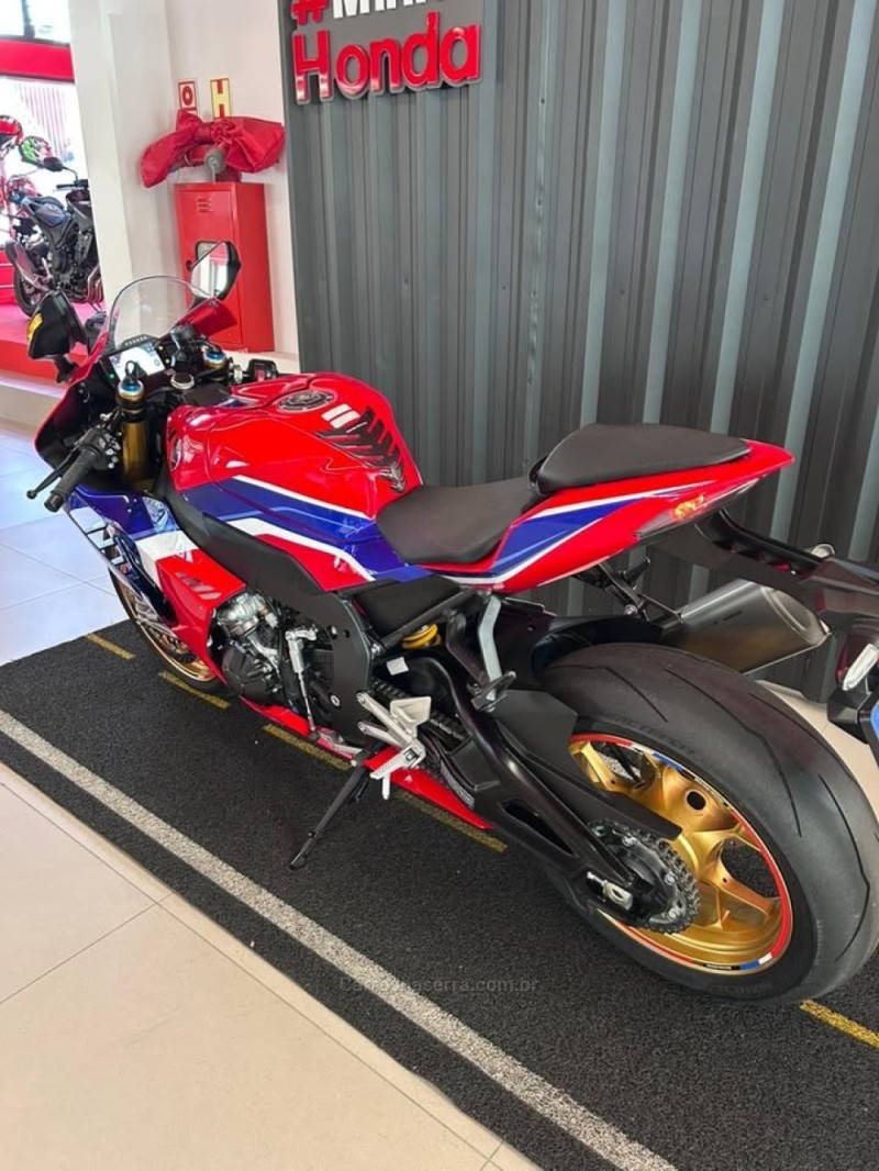 CBR 1000RR-R FIREBLADE SP - 2023 - CAXIAS DO SUL