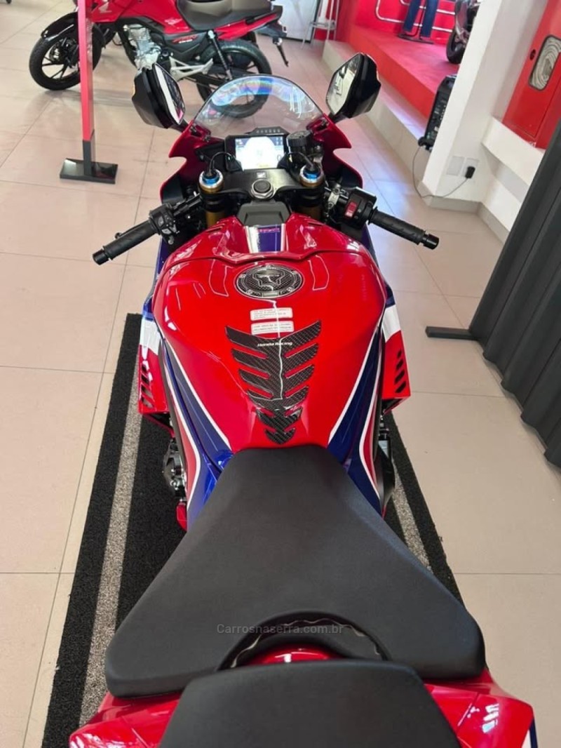 CBR 1000RR-R FIREBLADE SP - 2023 - CAXIAS DO SUL