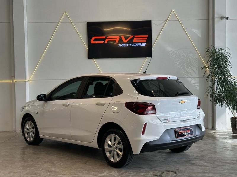 ONIX 1.0 LT 12V FLEX 4P MANUAL - 2023 - CAXIAS DO SUL