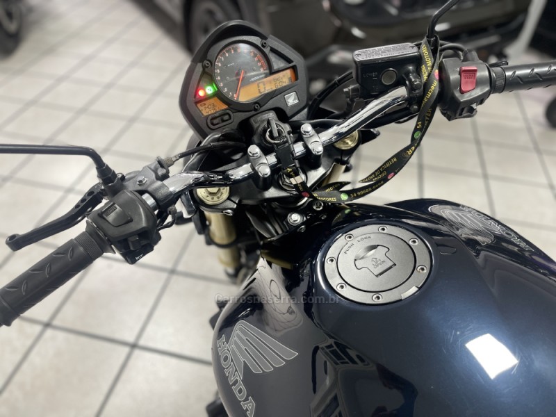 CB 600F HORNET - 2011 - BENTO GONçALVES