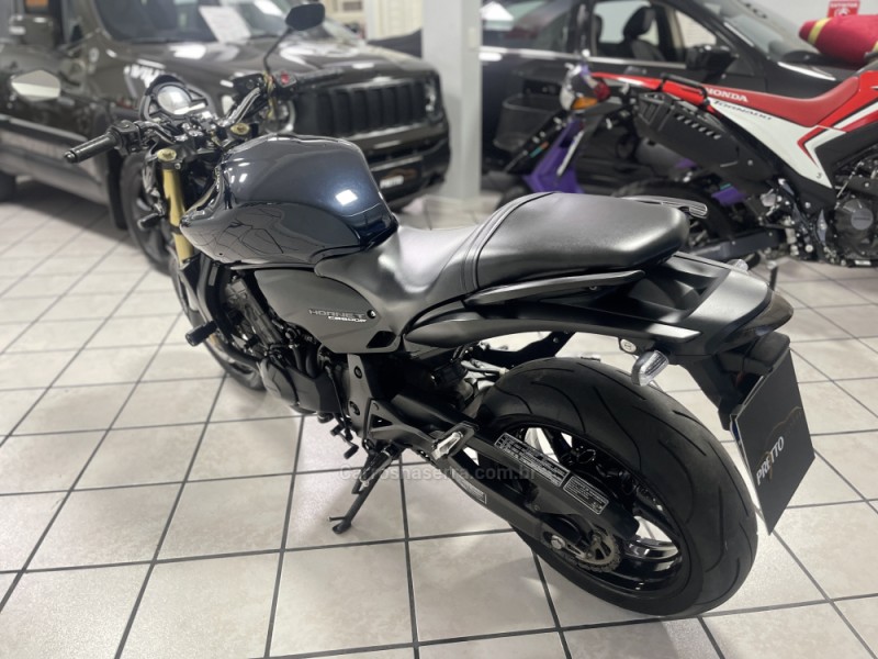 CB 600F HORNET - 2011 - BENTO GONçALVES