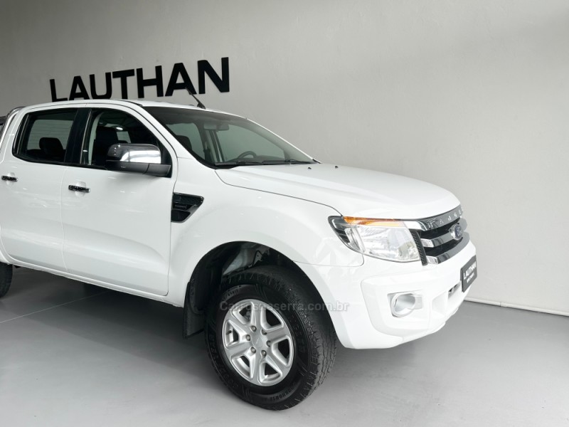 RANGER 2.5 XLT 4X2 CD 16V FLEX 4P MANUAL - 2015 - NOVO HAMBURGO