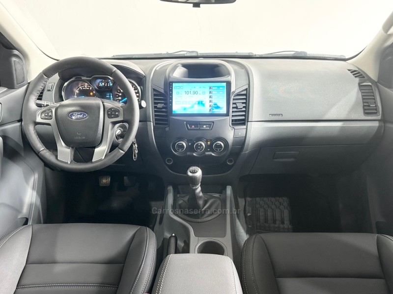 RANGER 2.5 XLT 4X2 CD 16V FLEX 4P MANUAL - 2015 - NOVO HAMBURGO