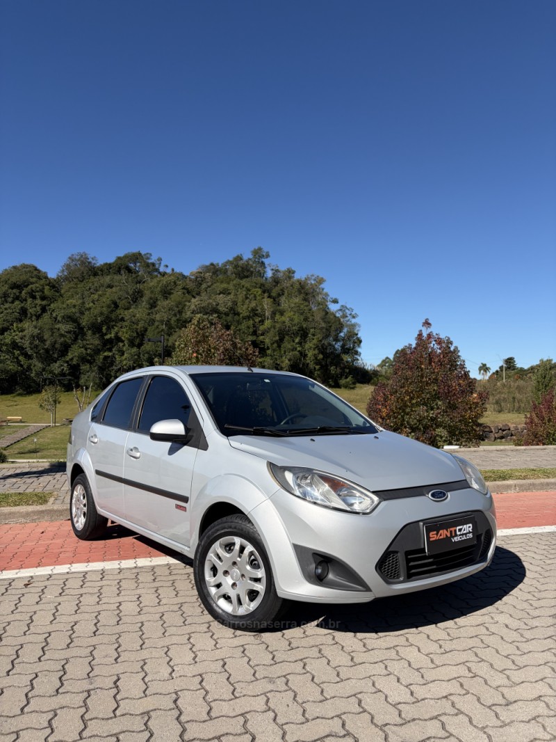 FIESTA 1.6 SE SEDAN 16V FLEX 4P MANUAL